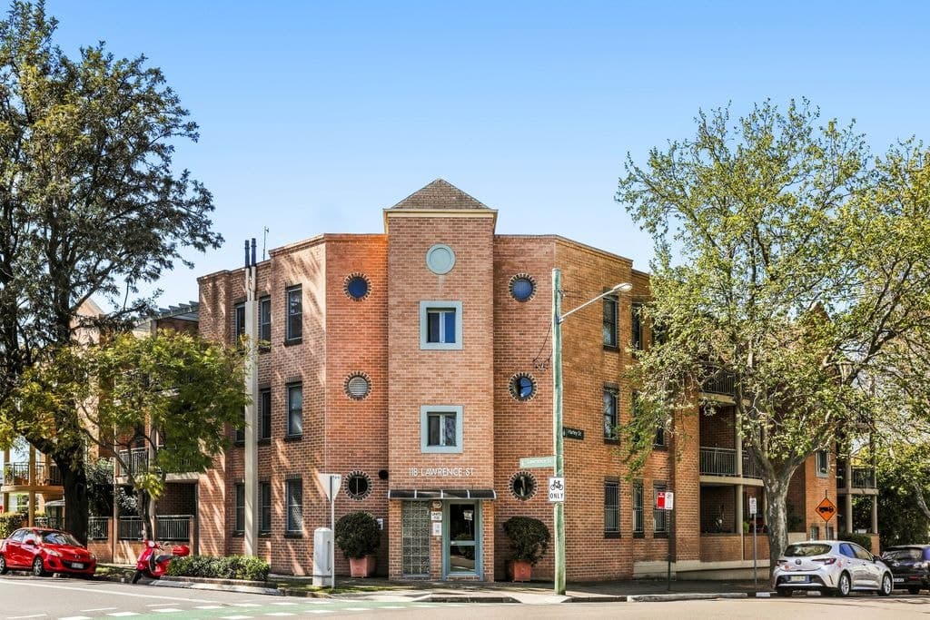 11/118 Lawrence Street, Alexandria - Thumbnail 6