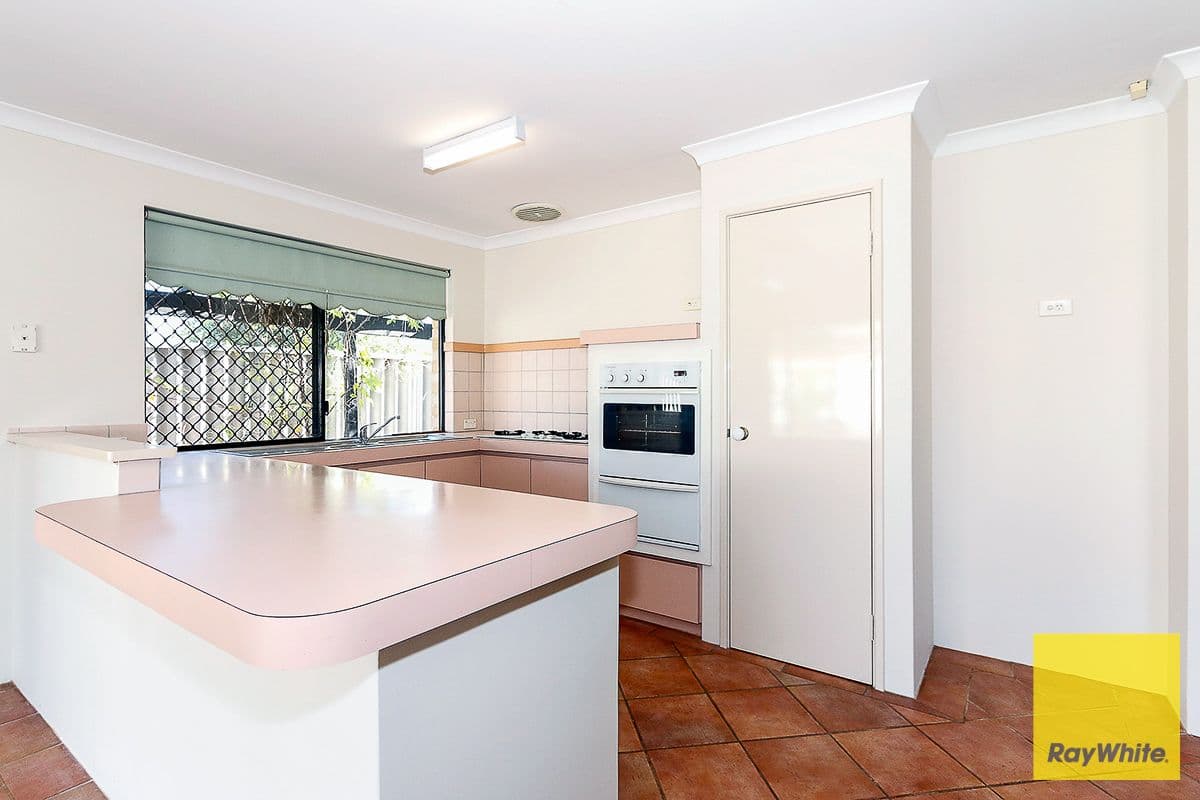 10 Wessells Elbow, Ballajura WA 6066, Ballajura - Thumbnail 4