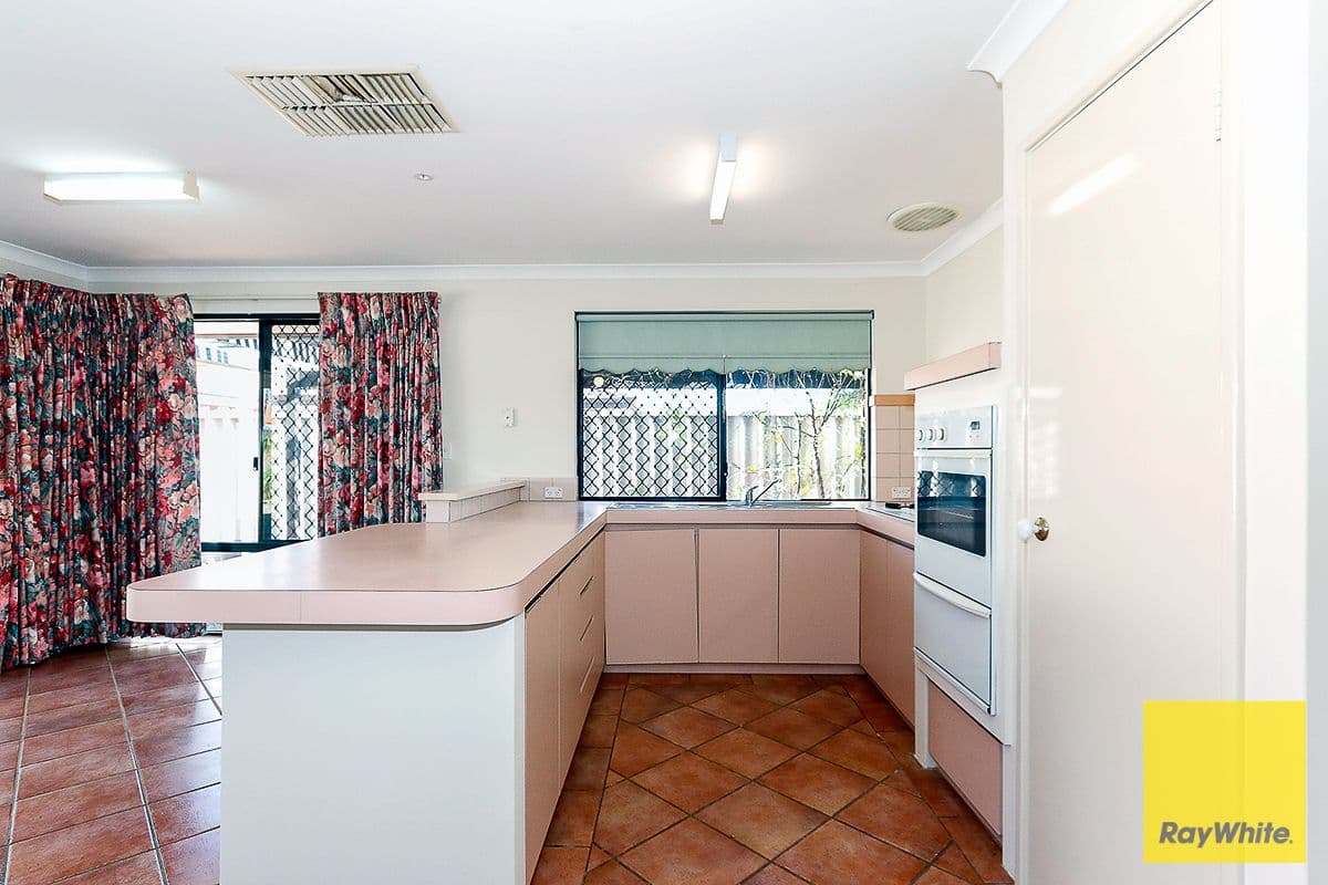10 Wessells Elbow, Ballajura WA 6066, Ballajura - Thumbnail 5
