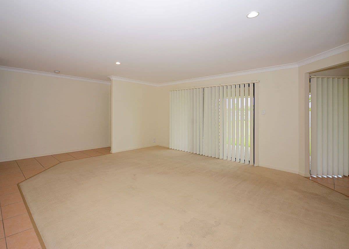 16 Golden Grove Court, ELI WATERS QLD 4655, Eli Waters - Thumbnail 7