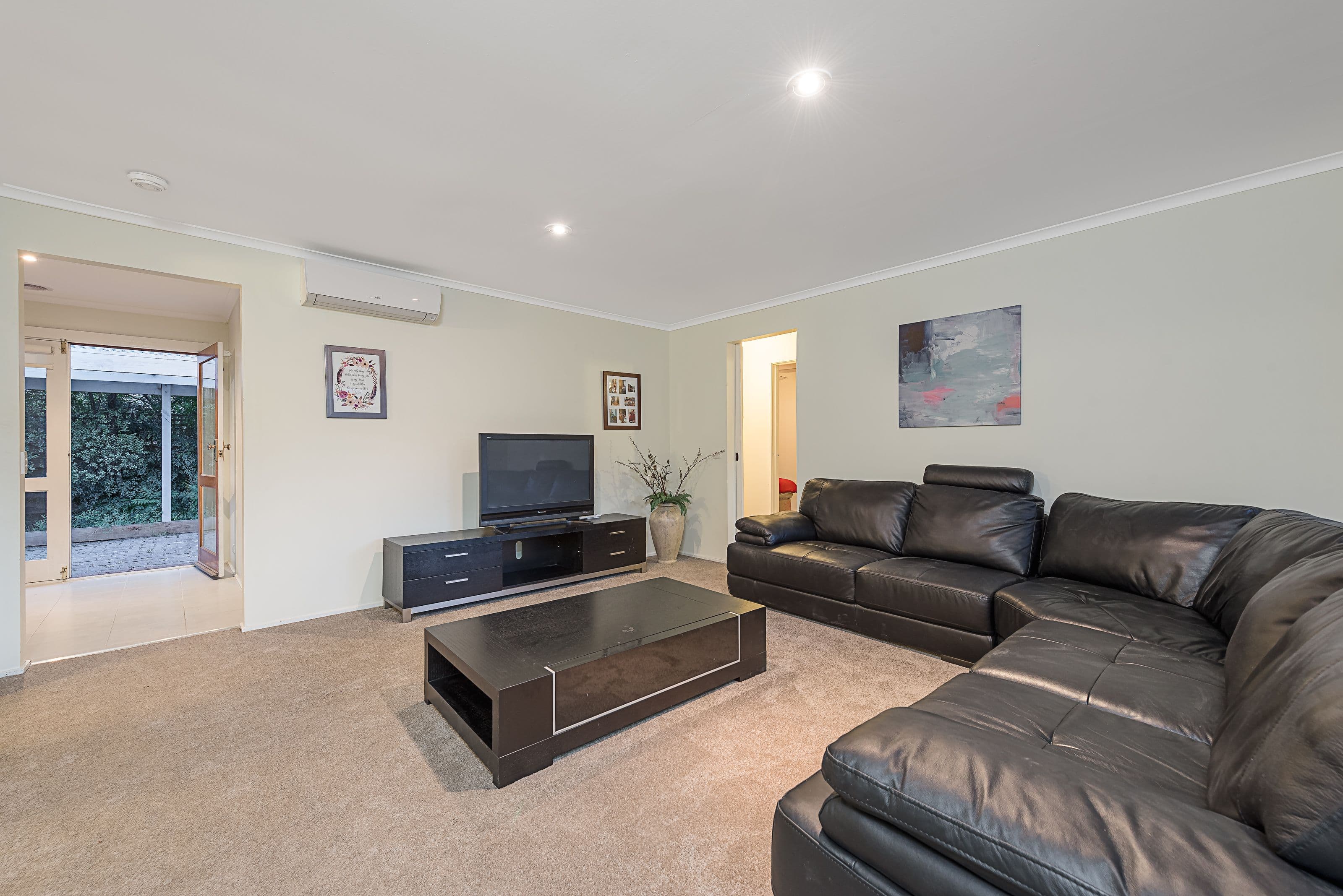 42 RONALD Road, Croydon VIC 3136, Croydon - Thumbnail 4