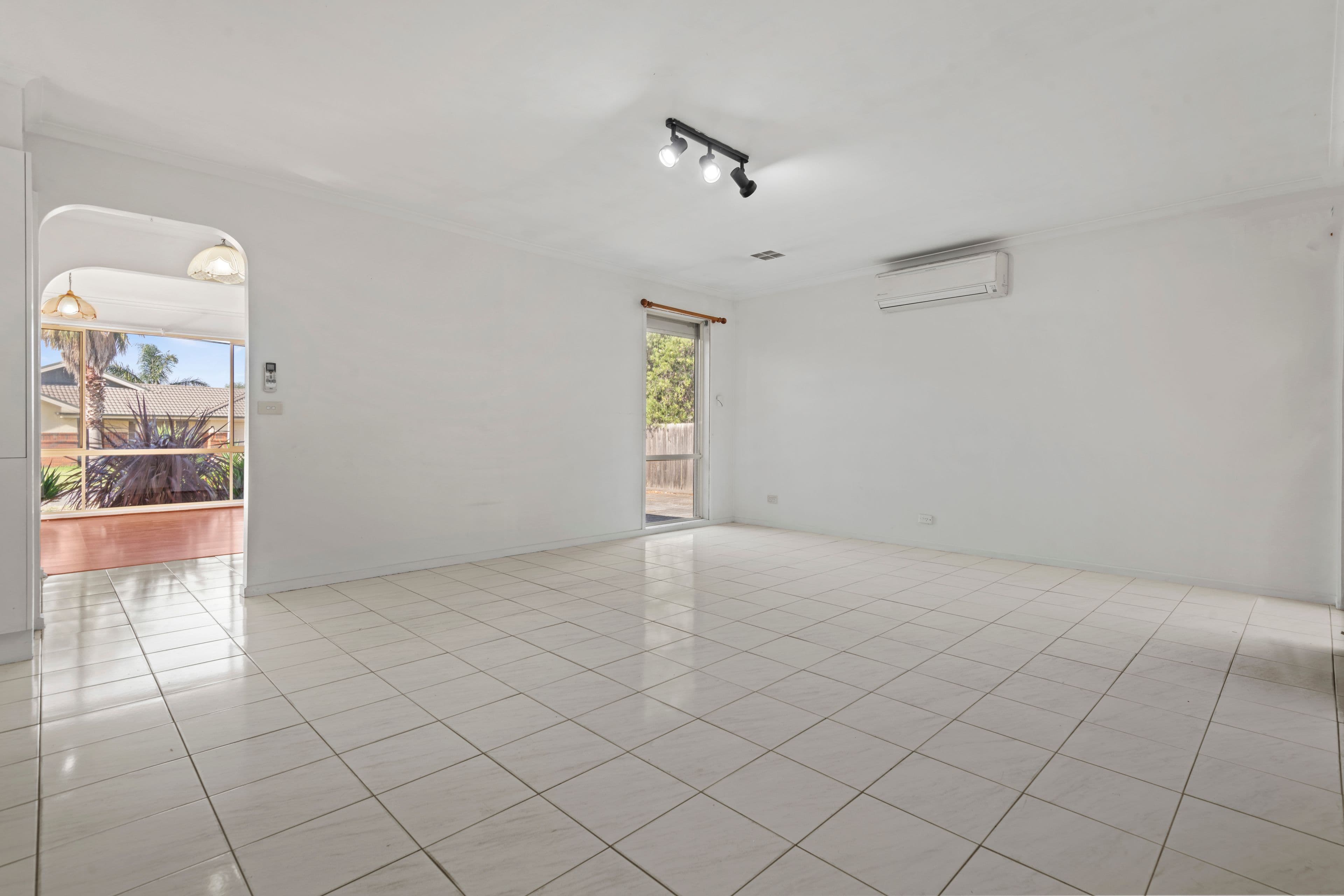 15 Comic Court, HARKNESS VIC 3337, Harkness - Thumbnail 3