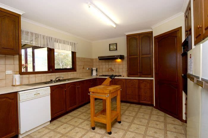 19 Peel Road, INVERLEIGH VIC 3321, Inverleigh - Thumbnail 2