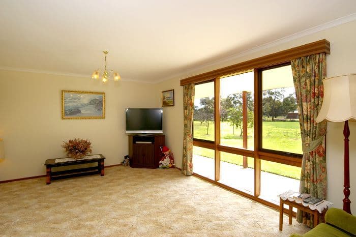 19 Peel Road, INVERLEIGH VIC 3321, Inverleigh - Thumbnail 7