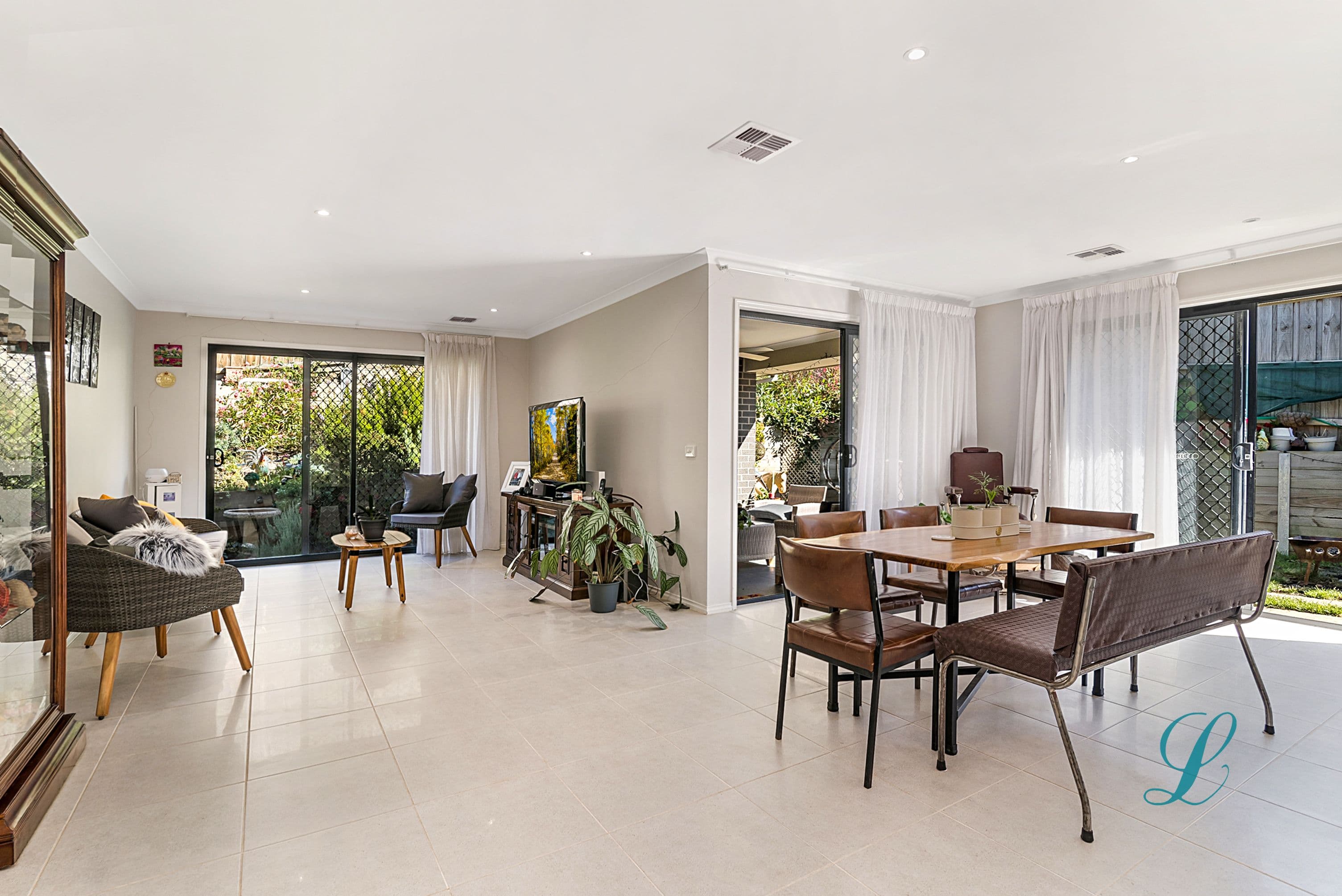17 Bannon Avenue, Sunbury VIC 3429, Sunbury - Thumbnail 5