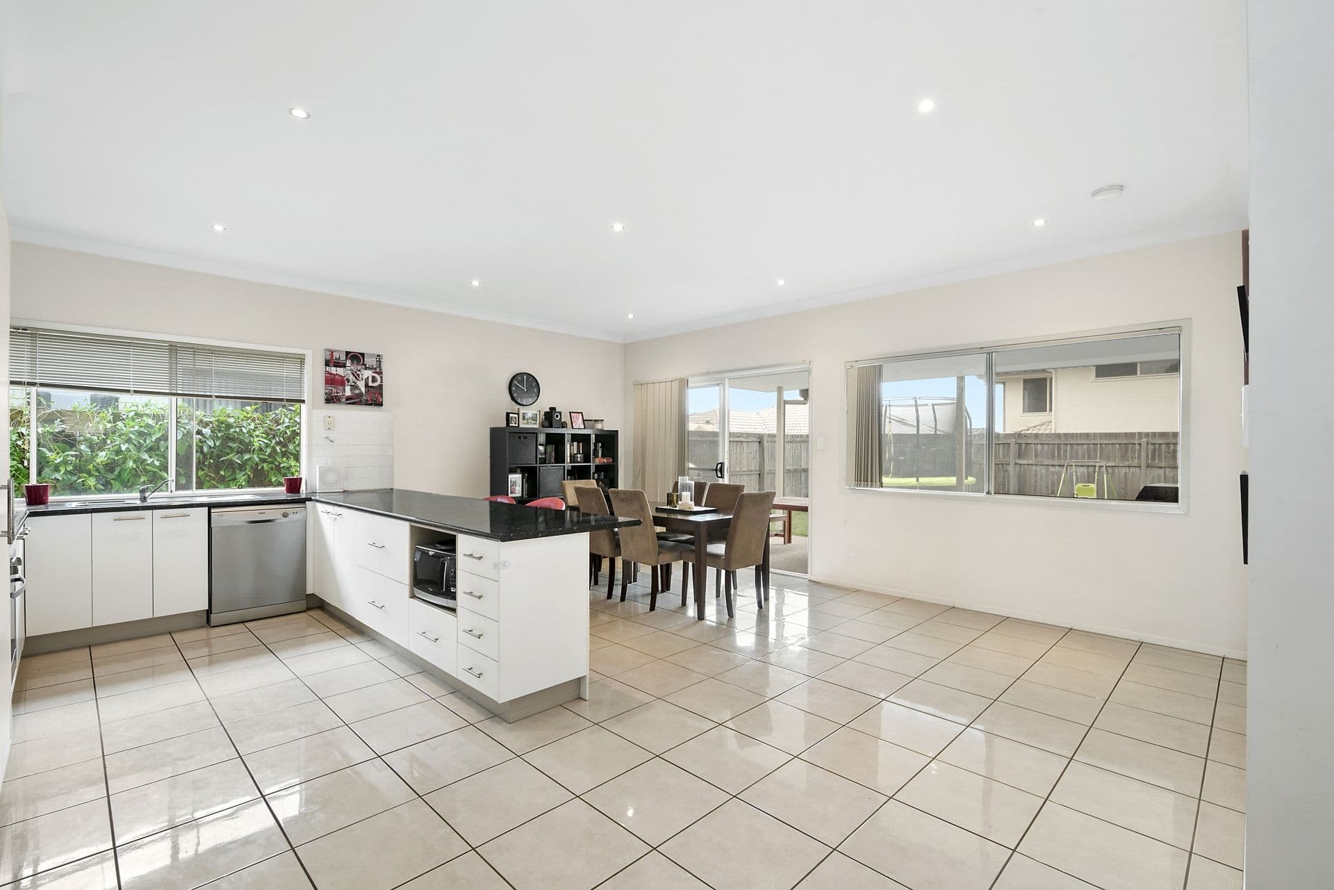 8 Dusky Street, North Lakes QLD 4509, North Lakes - Thumbnail 2