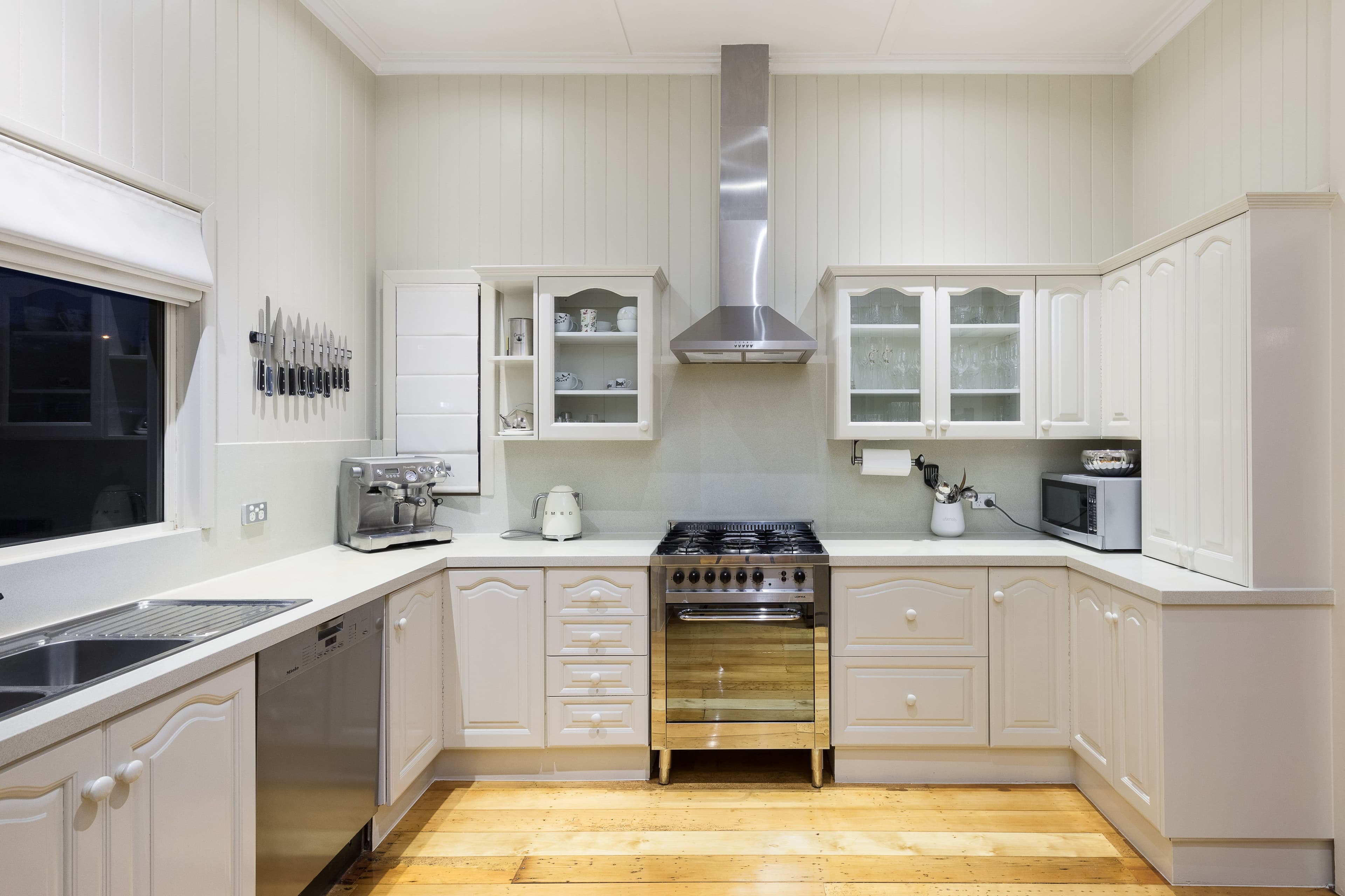 31 Donald Street, Camp Hill QLD 4152, Camp Hill - Thumbnail 3