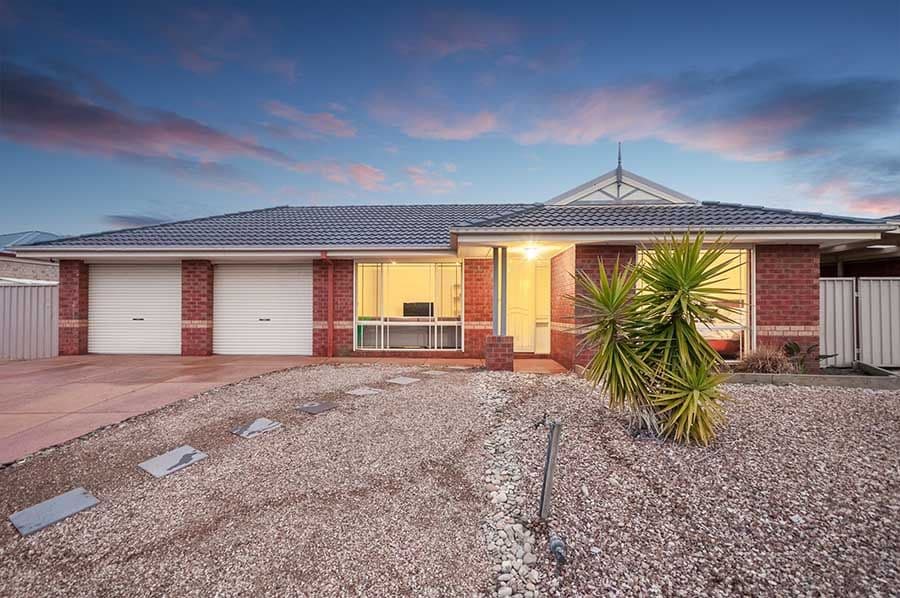 14 Hamilton Hume Parade, Craigieburn VIC 3064, Craigieburn - Image 1