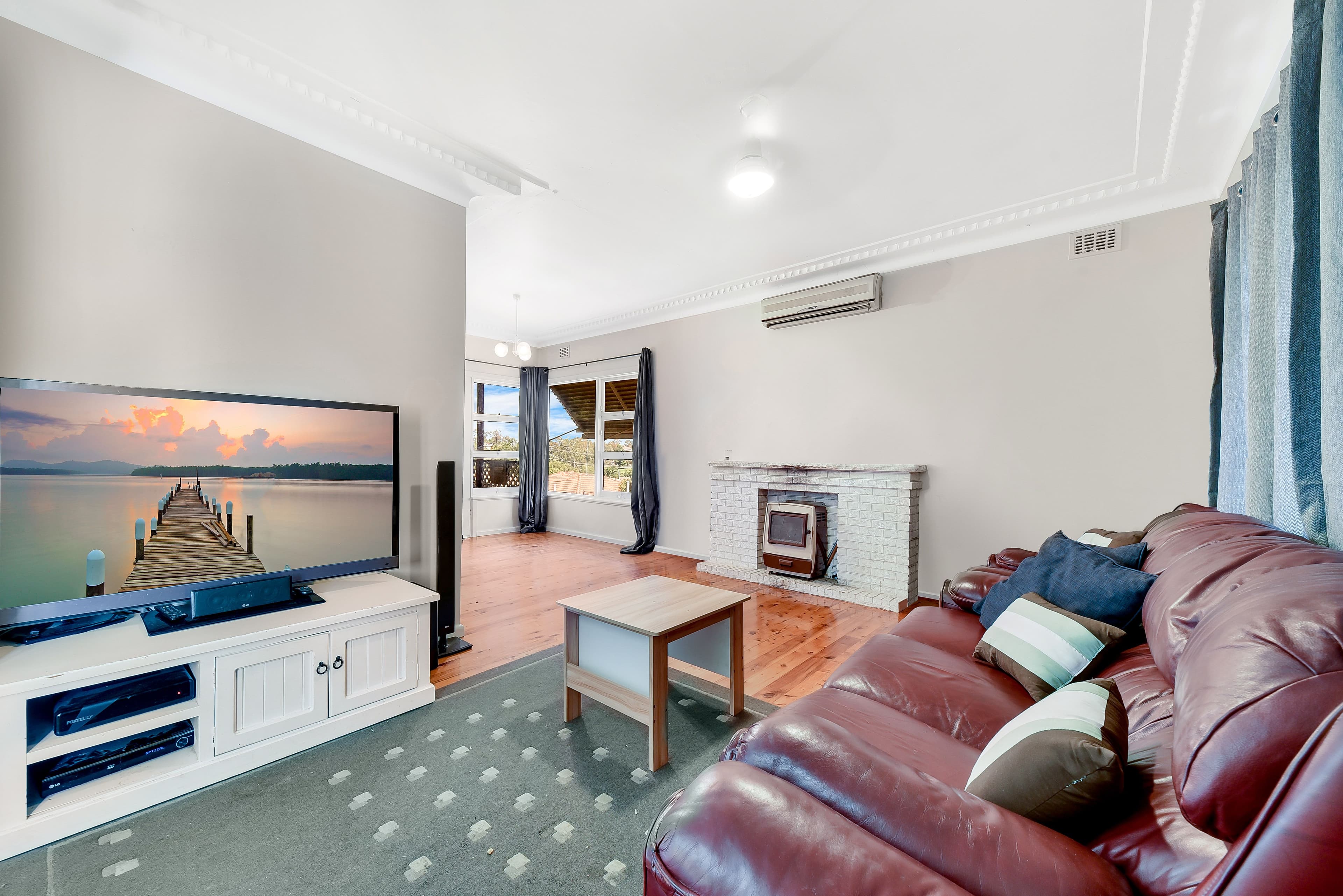35 Grandview Drive, Campbelltown NSW 2560, Campbelltown - Thumbnail 3