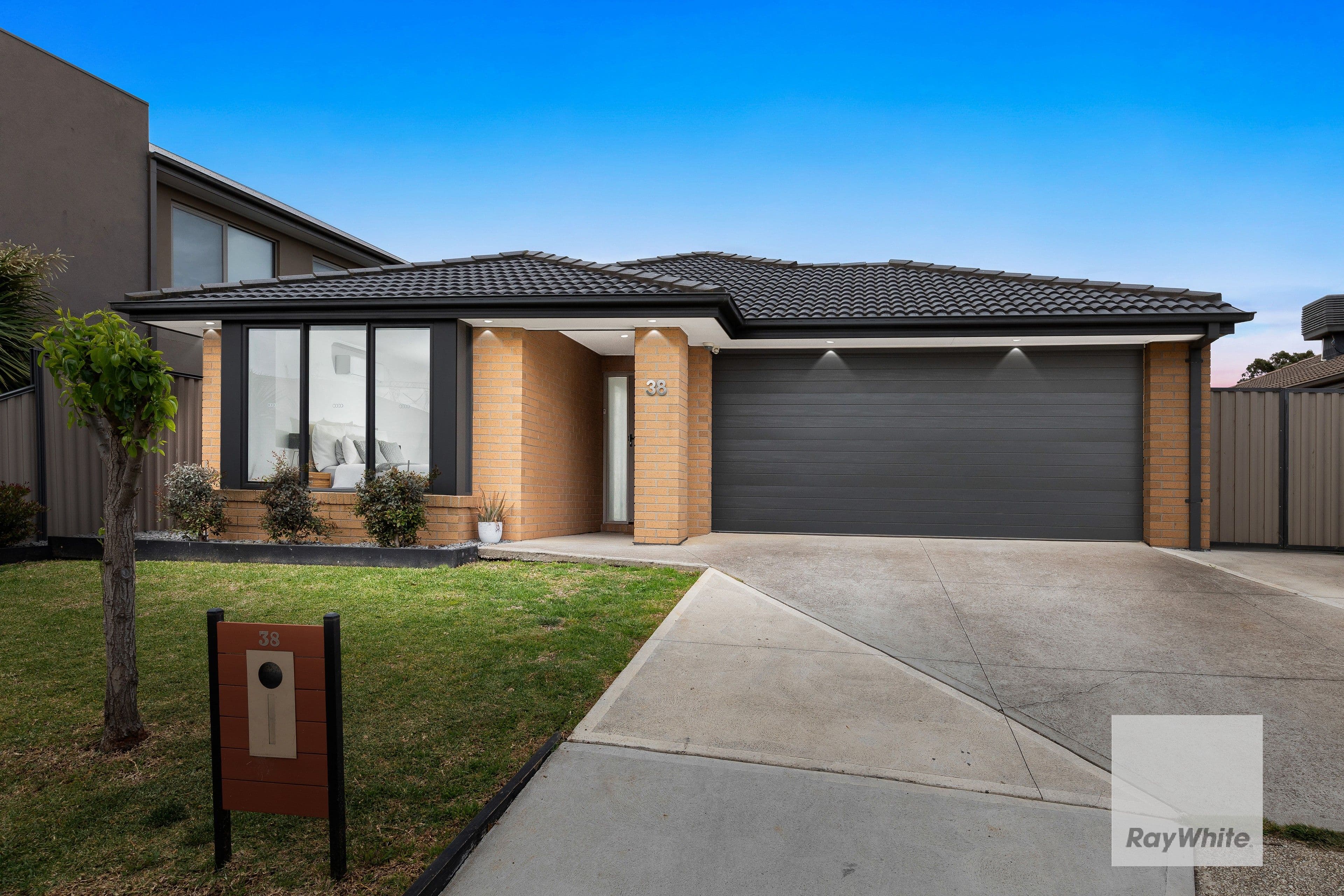 38 Sunningdale Drive, Hillside VIC 3037, Hillside - Image 1