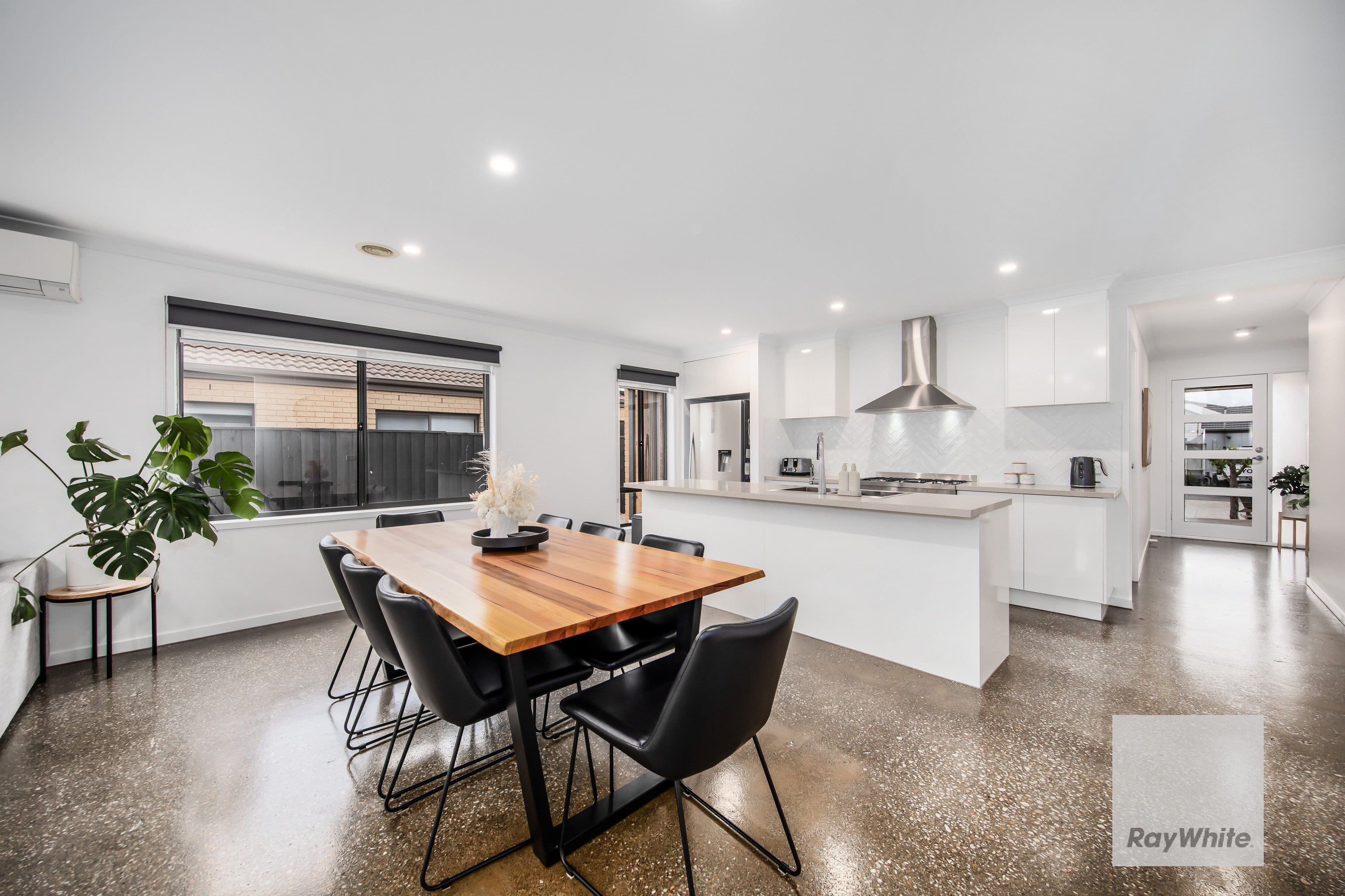 38 Sunningdale Drive, Hillside VIC 3037, Hillside - Thumbnail 4