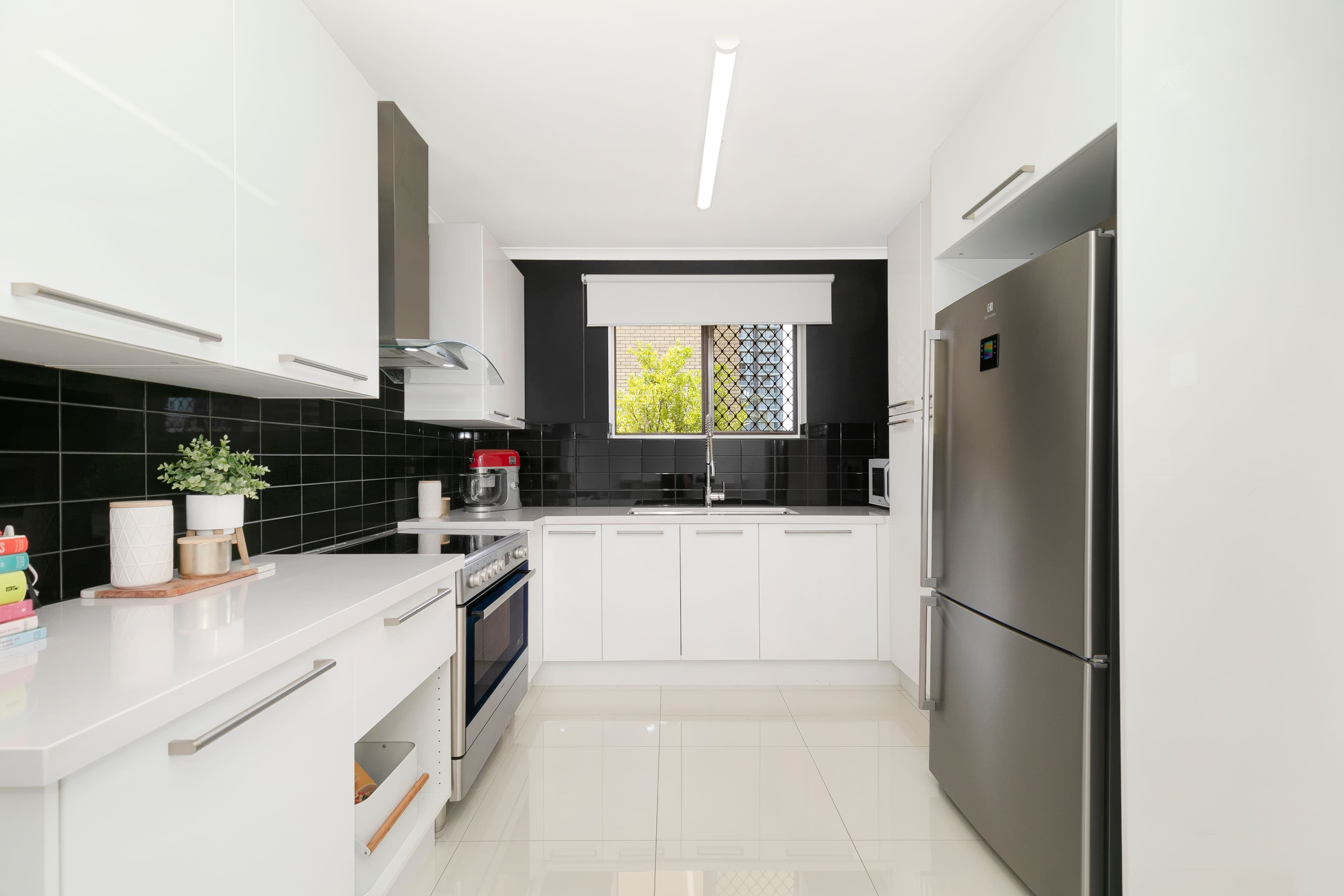 16 Mansfield Street, Coorparoo QLD 4151, Coorparoo - Thumbnail 3