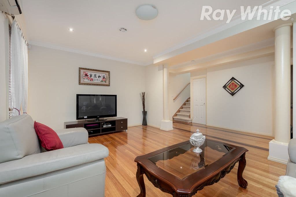8 Velvet Avenue, Bundoora VIC 3083, Bundoora - Thumbnail 2