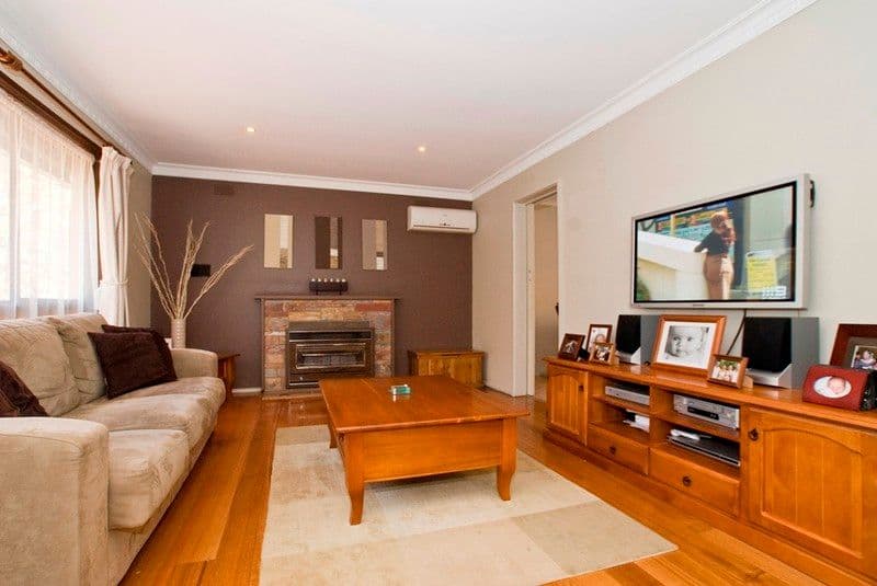 14 LYONS Road, CROYDON NORTH VIC 3136, Croydon North - Thumbnail 2