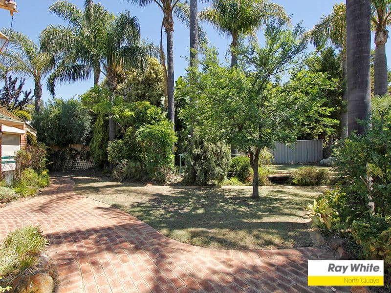 6 TOPAZ Place, CARINE WA 6020, Carine - Thumbnail 4