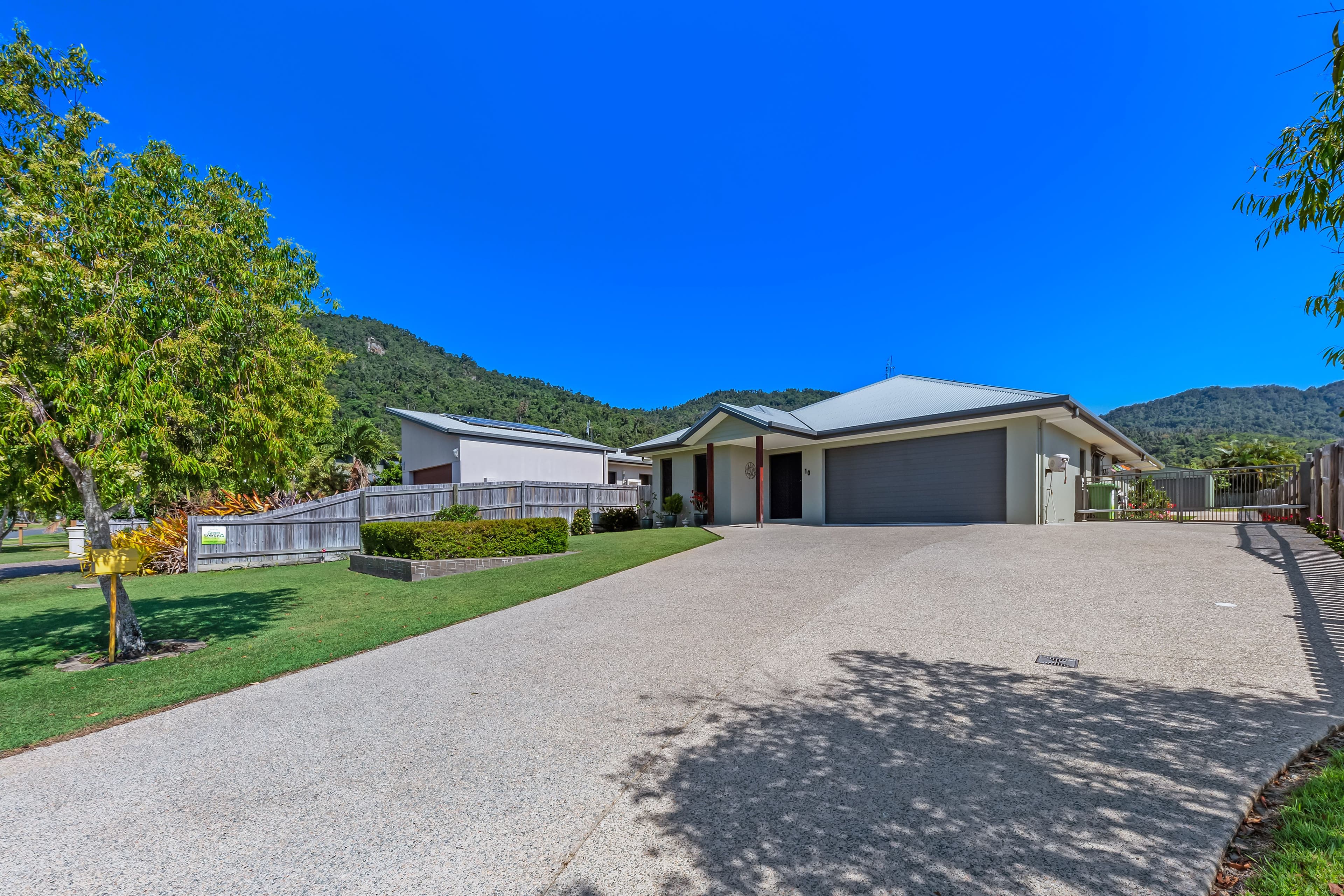 10 Twin Creek Court, Cannonvale QLD 4802, Cannonvale - Image 1
