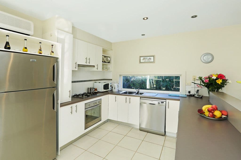 3 Garvey Court, Highton VIC 3216, Highton - Thumbnail 4