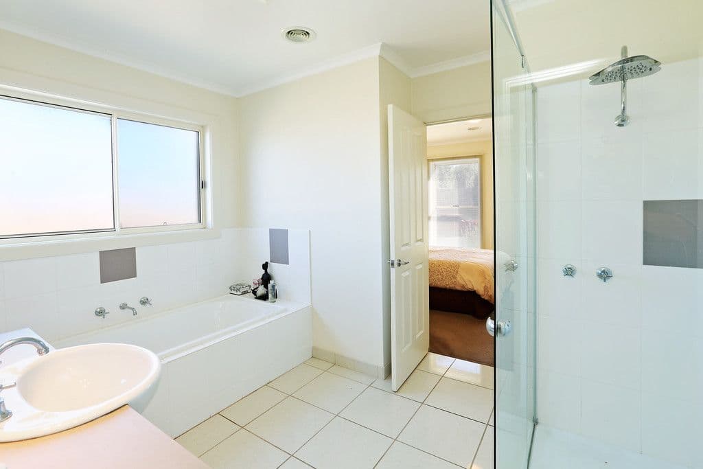 3 Garvey Court, Highton VIC 3216, Highton - Thumbnail 8