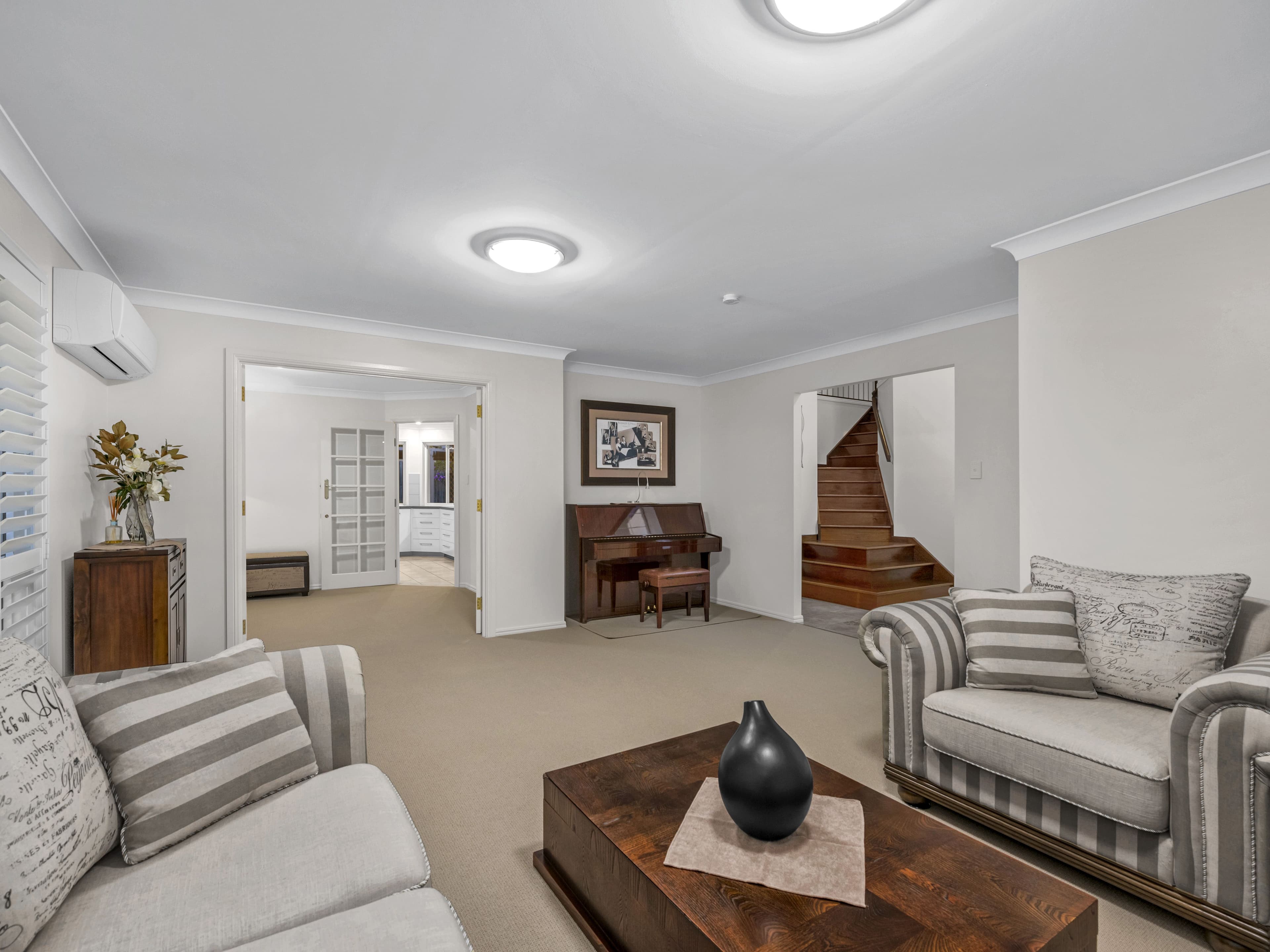 32 Redford Crescent, McDowall QLD 4053, McDowall - Thumbnail 2