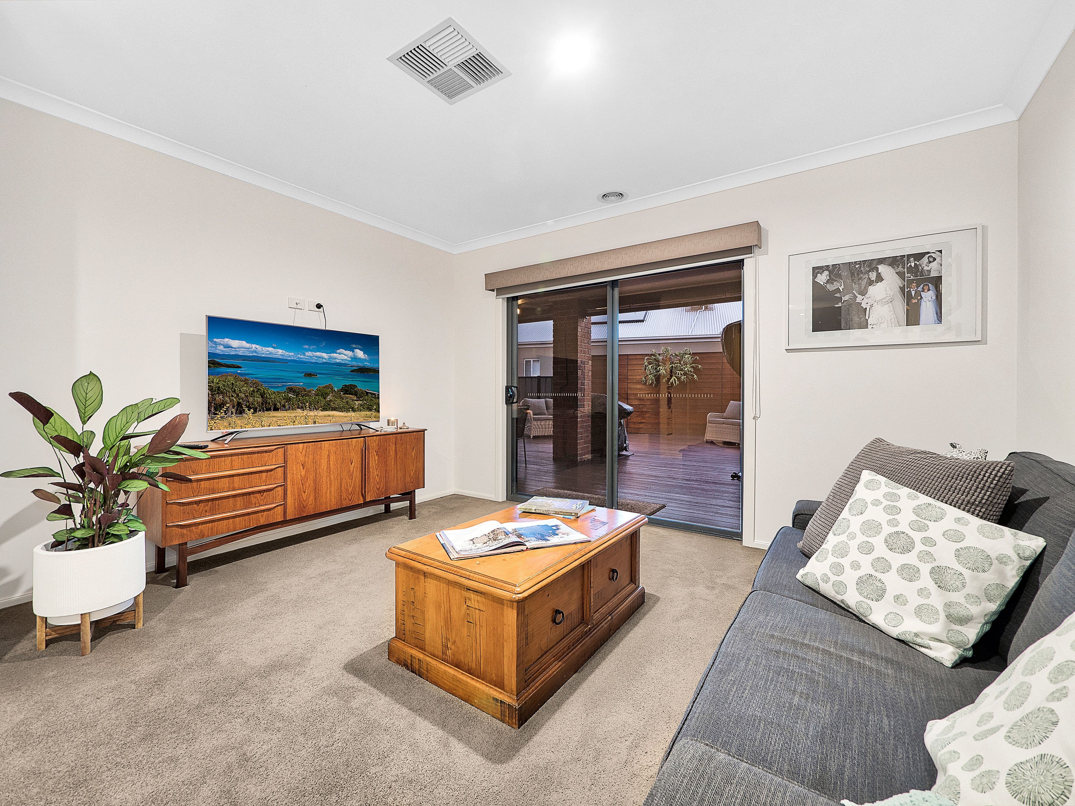 82 Heather Grove, Clyde North VIC 3978, Clyde North - Thumbnail 6