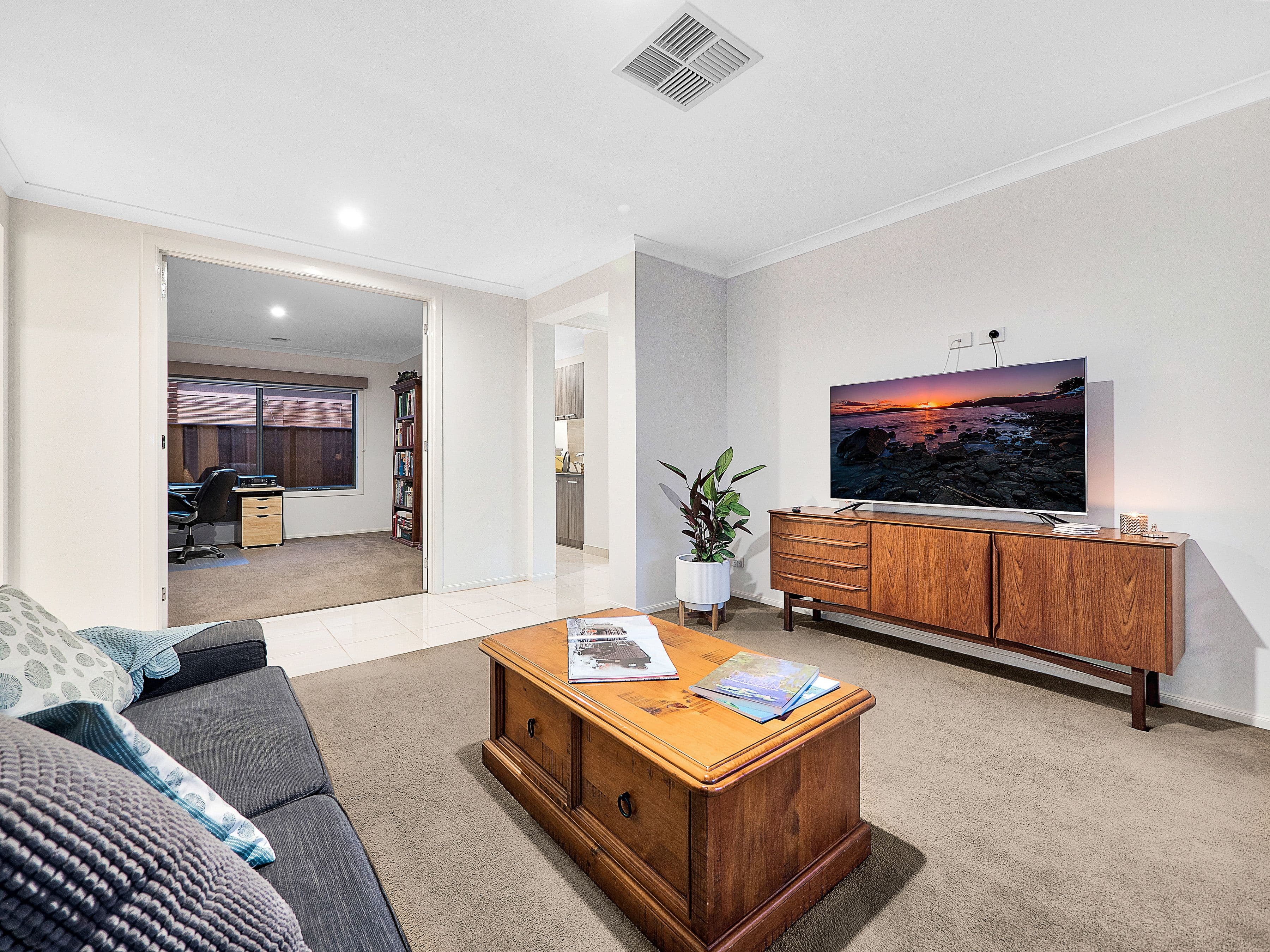 82 Heather Grove, Clyde North VIC 3978, Clyde North - Thumbnail 7
