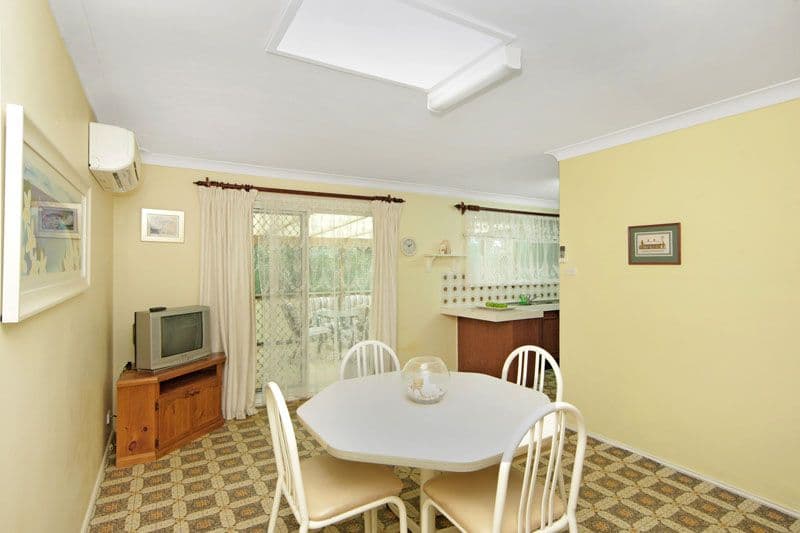 22 Second Avenue, TOUKLEY NSW 2263, Toukley - Thumbnail 5