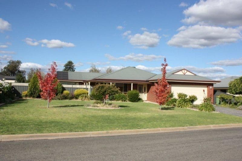 68 hermitage Drive, COROWA NSW 2646, Corowa - Image 1