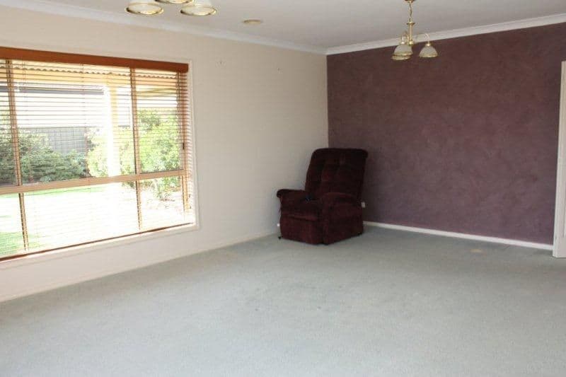 68 hermitage Drive, COROWA NSW 2646, Corowa - Thumbnail 5