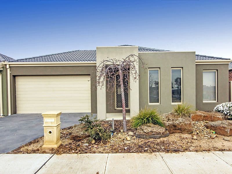 4 Moselle Street, POINT COOK VIC 3030, Point Cook - Thumbnail 2