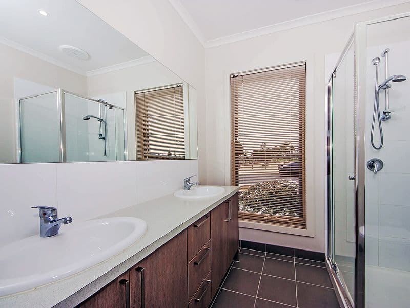 4 Moselle Street, POINT COOK VIC 3030, Point Cook - Thumbnail 5