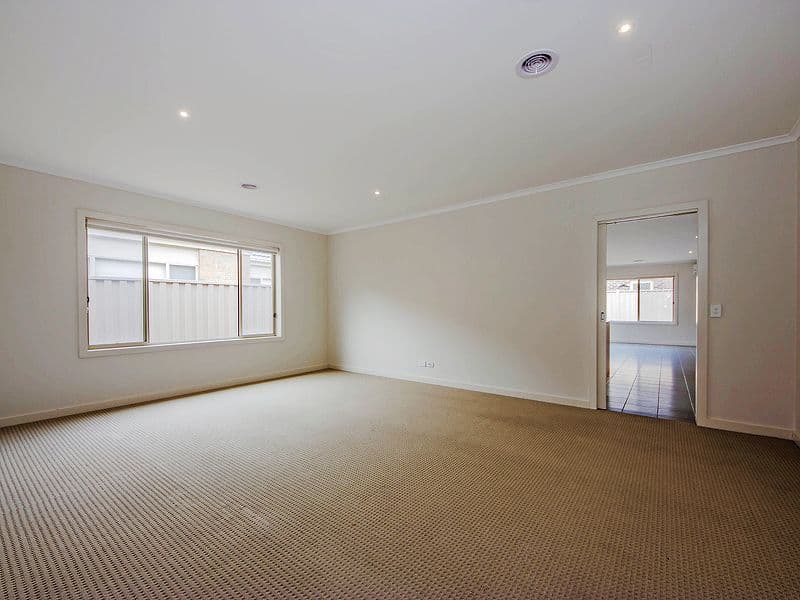 4 Moselle Street, POINT COOK VIC 3030, Point Cook - Thumbnail 6