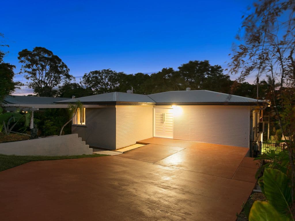 11 Oatland Crescent, Holland Park West QLD 4121, Holland Park West - Thumbnail 3