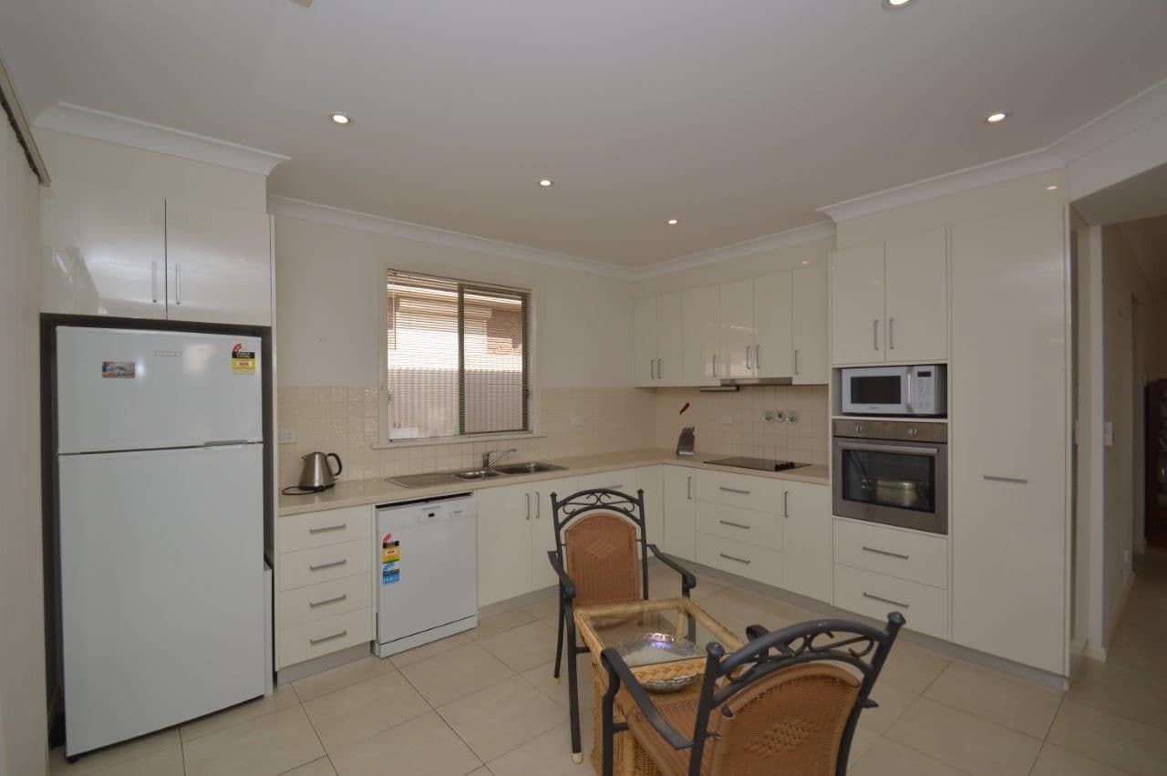 2/175 Cummins Street, Broken Hill NSW 2880, Broken Hill - Thumbnail 3