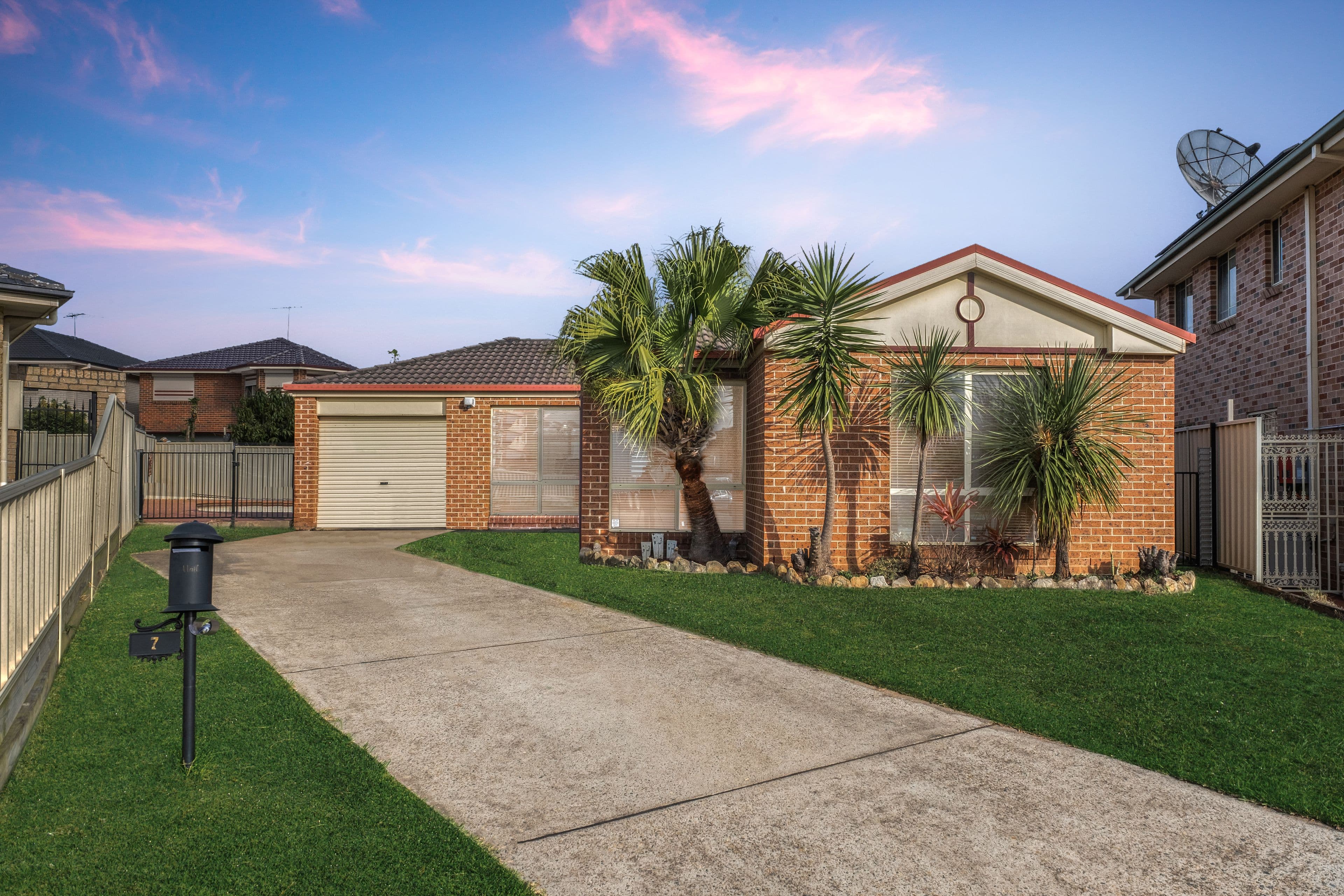 7 Rowany Close, Bonnyrigg NSW 2177, Bonnyrigg - Image 1