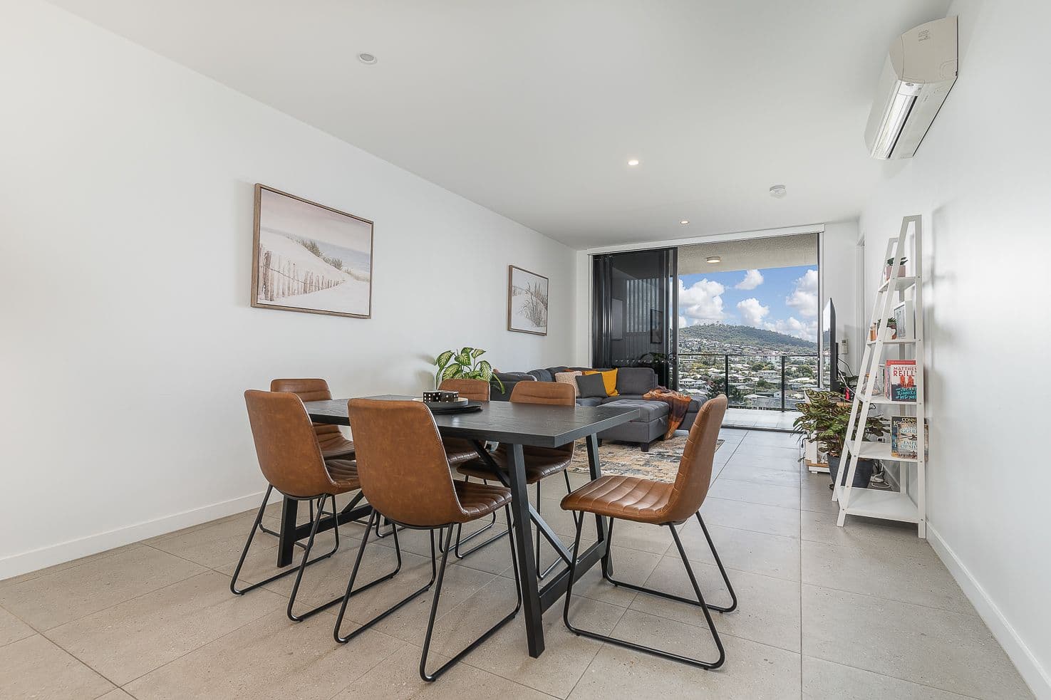 31 Mascar Street, Upper Mount Gravatt QLD 4122, Upper Mount Gravatt - Thumbnail 2