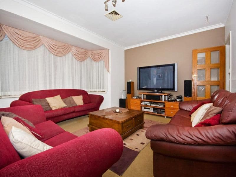 7 Blamire Road, KALAMUNDA WA 6076, Kalamunda - Thumbnail 4