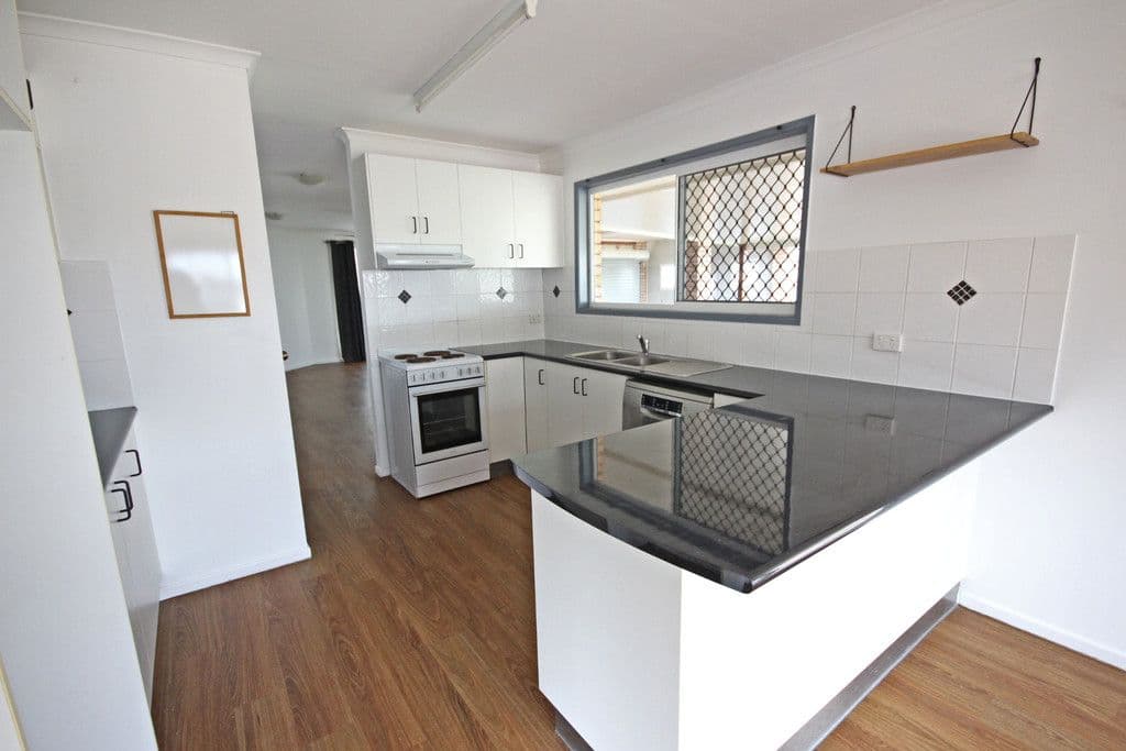 118 Rasmussen Avenue, Hay Point QLD 4740, Hay Point - Thumbnail 4