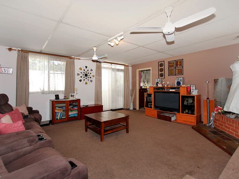 12 Kentmere Place, BALGA WA 6061, Balga - Thumbnail 4