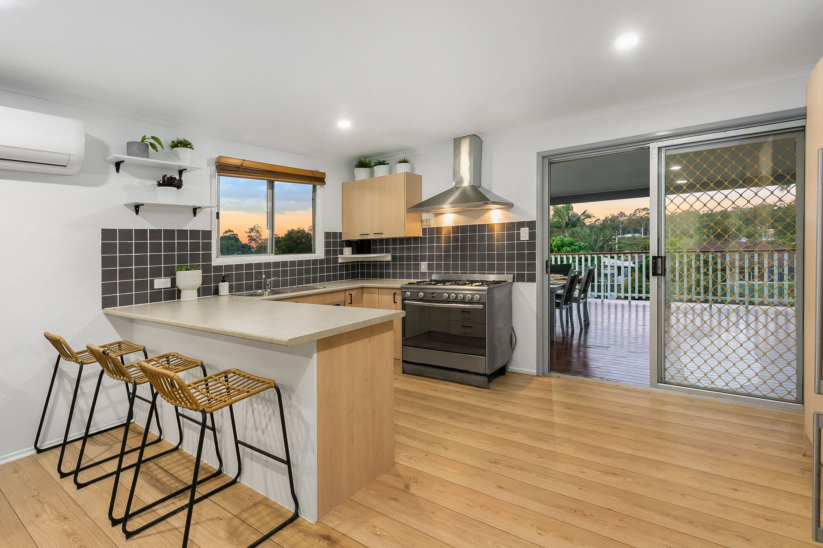 27 Lowana Street, Camira QLD 4300, Camira - Thumbnail 3