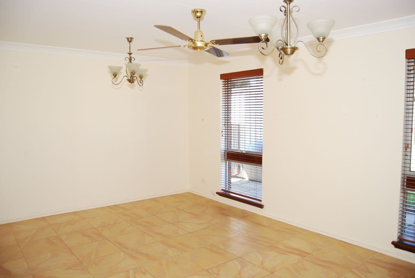 26 Lawrence Street, GOSNELLS WA 6110, Gosnells - Thumbnail 2