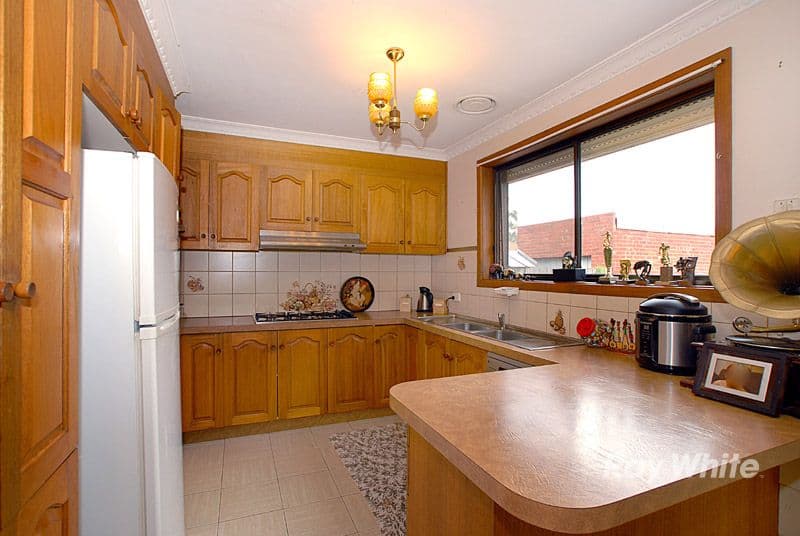 31 Noble Street, NOBLE PARK VIC 3174, Noble Park - Thumbnail 3