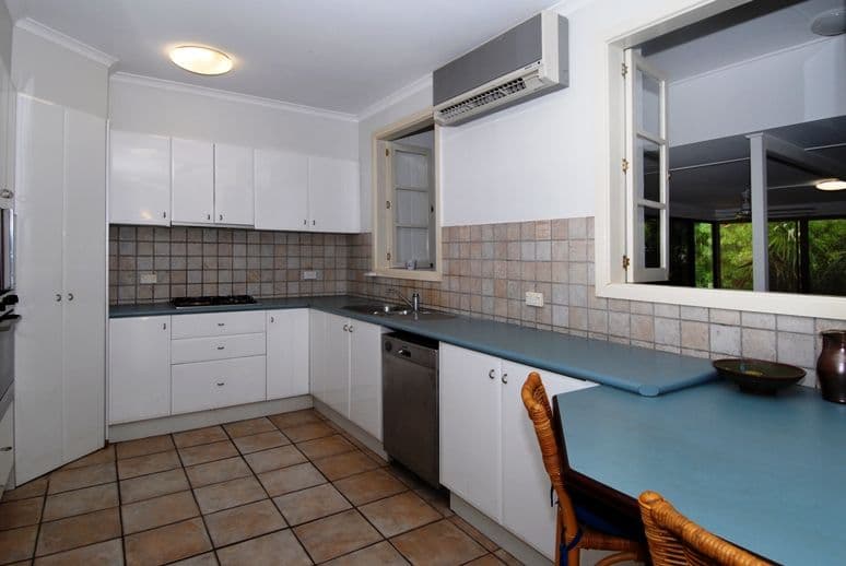 7 Verbena Street, NIGHTCLIFF NT 0810, Nightcliff - Thumbnail 2