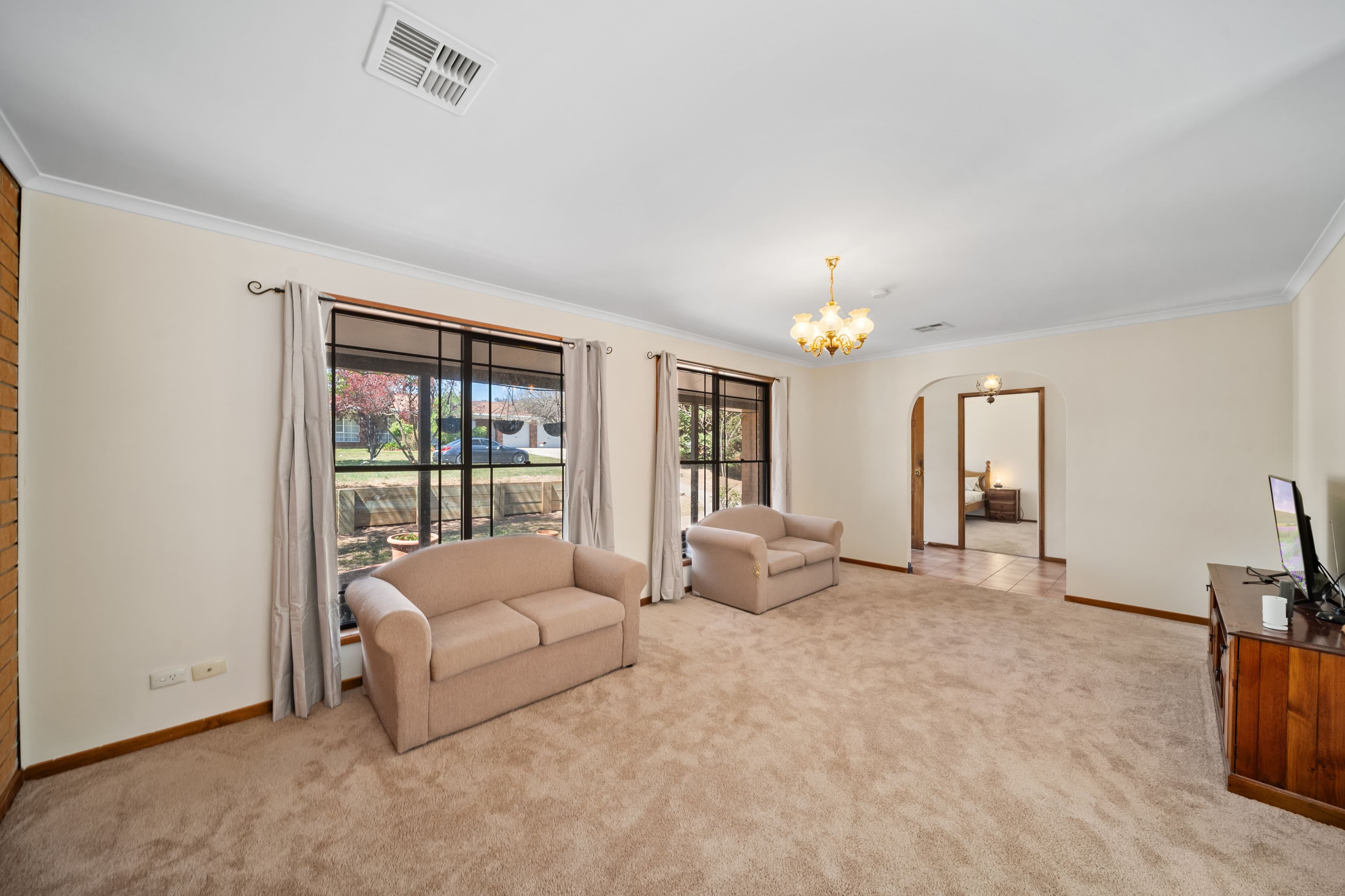 9 Parkview Crescent, Jerrabomberra NSW 2619, Jerrabomberra - Thumbnail 5