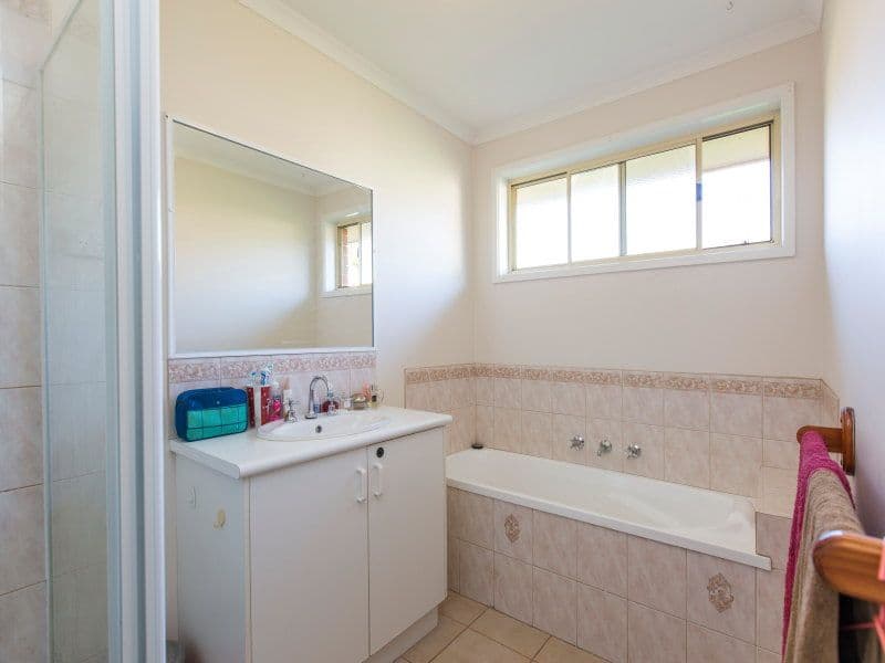 22 Robin Hill Drive, MORNINGTON VIC 3931, Mornington - Thumbnail 5