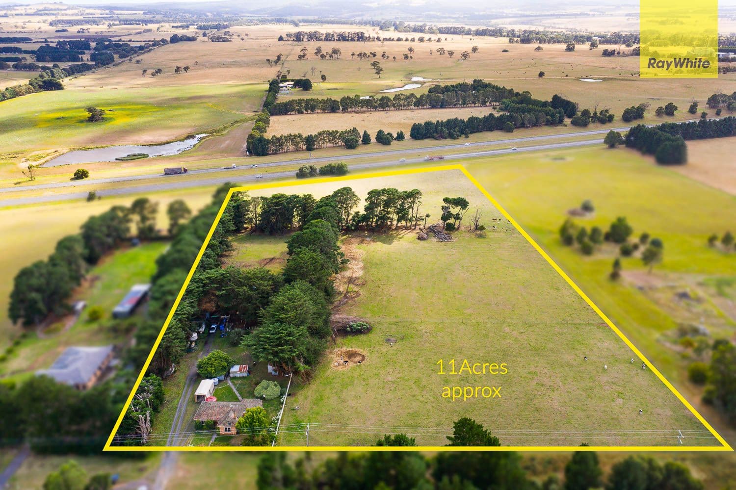 670 Old Melbourne Road, Ballan VIC 3342, Ballan - Thumbnail 2