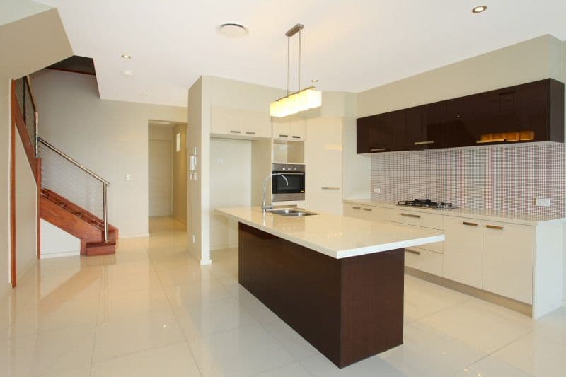 5056 Emerald Island Drive, CARRARA QLD 4211, Carrara - Thumbnail 5