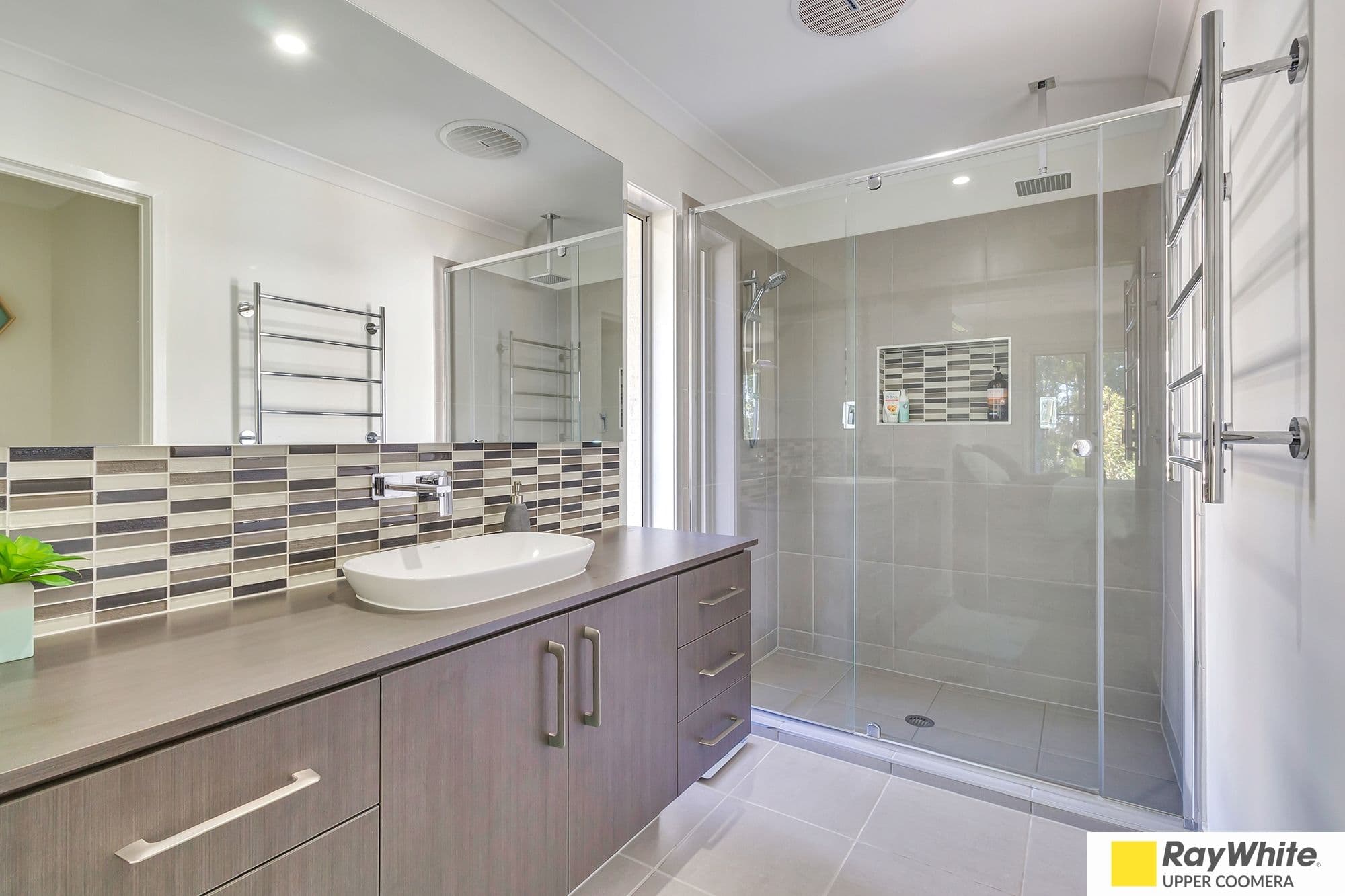 10 Gullwing Drive, Upper Coomera QLD 4209, Upper Coomera - Thumbnail 6