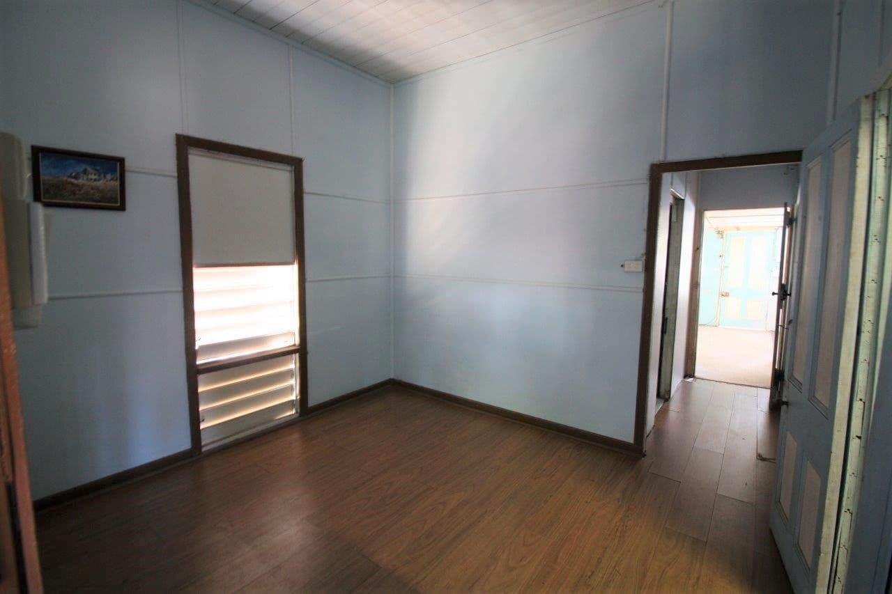 35 Marion Street, CHARTERS TOWERS CITY QLD 4820, Charters Towers City - Thumbnail 3