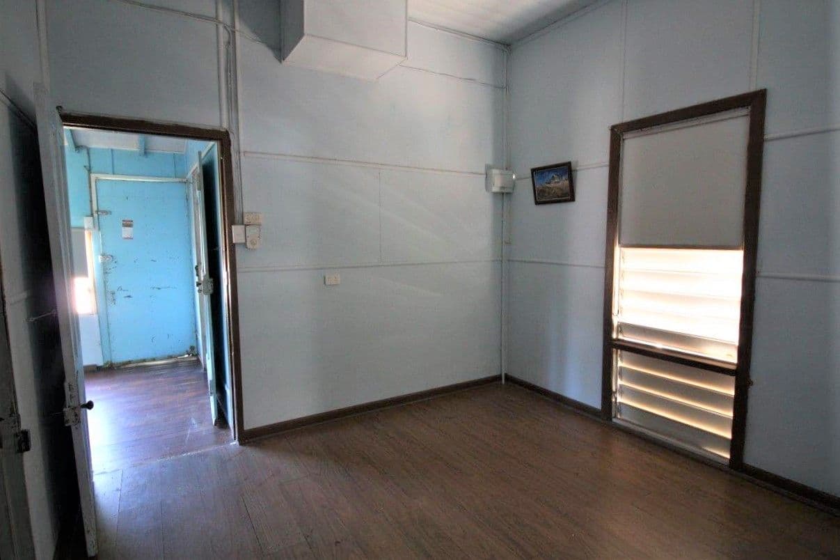 35 Marion Street, CHARTERS TOWERS CITY QLD 4820, Charters Towers City - Thumbnail 4