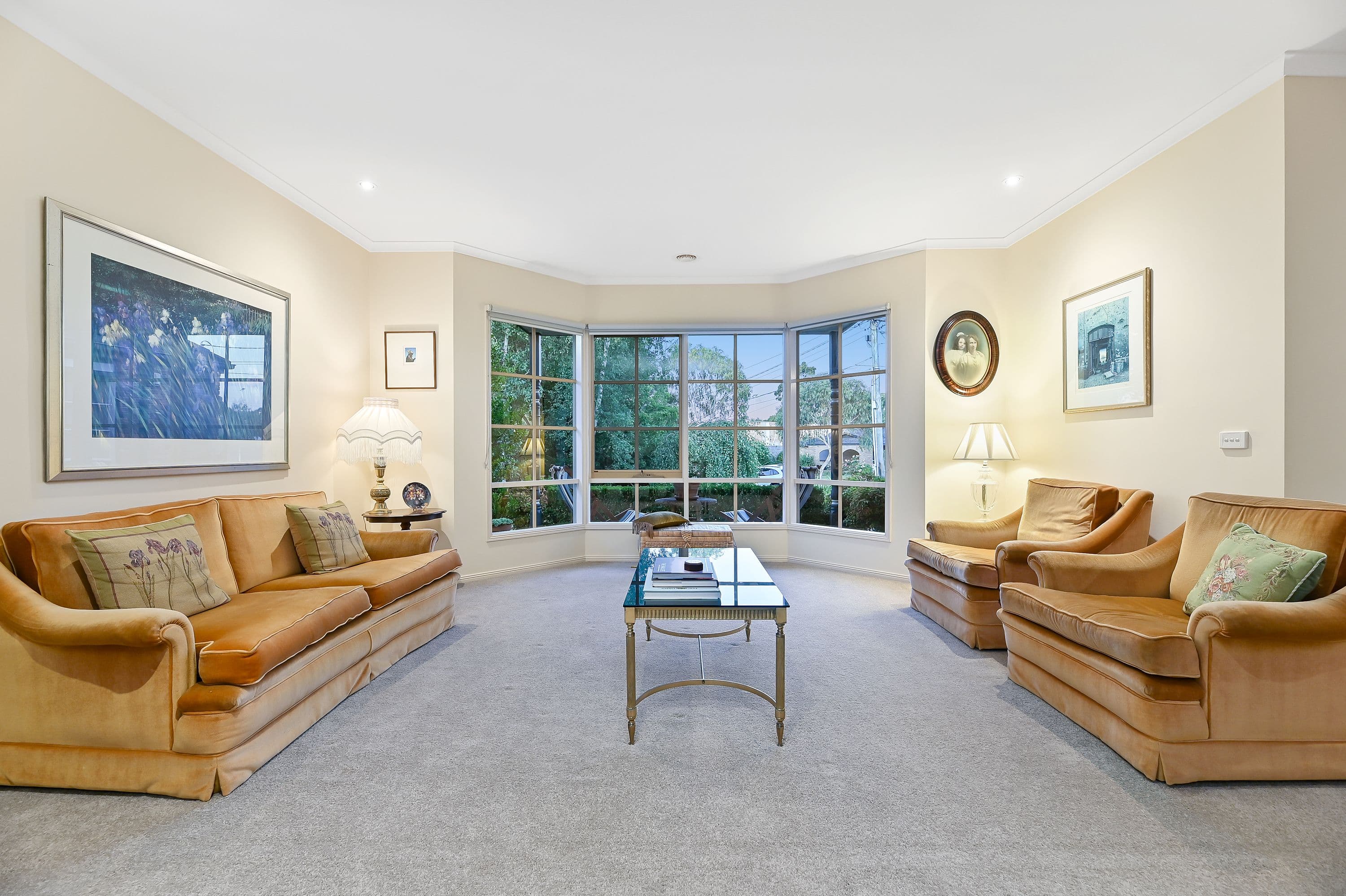 6 Chatswood Close, Glen Waverley VIC 3150, Glen Waverley - Thumbnail 2